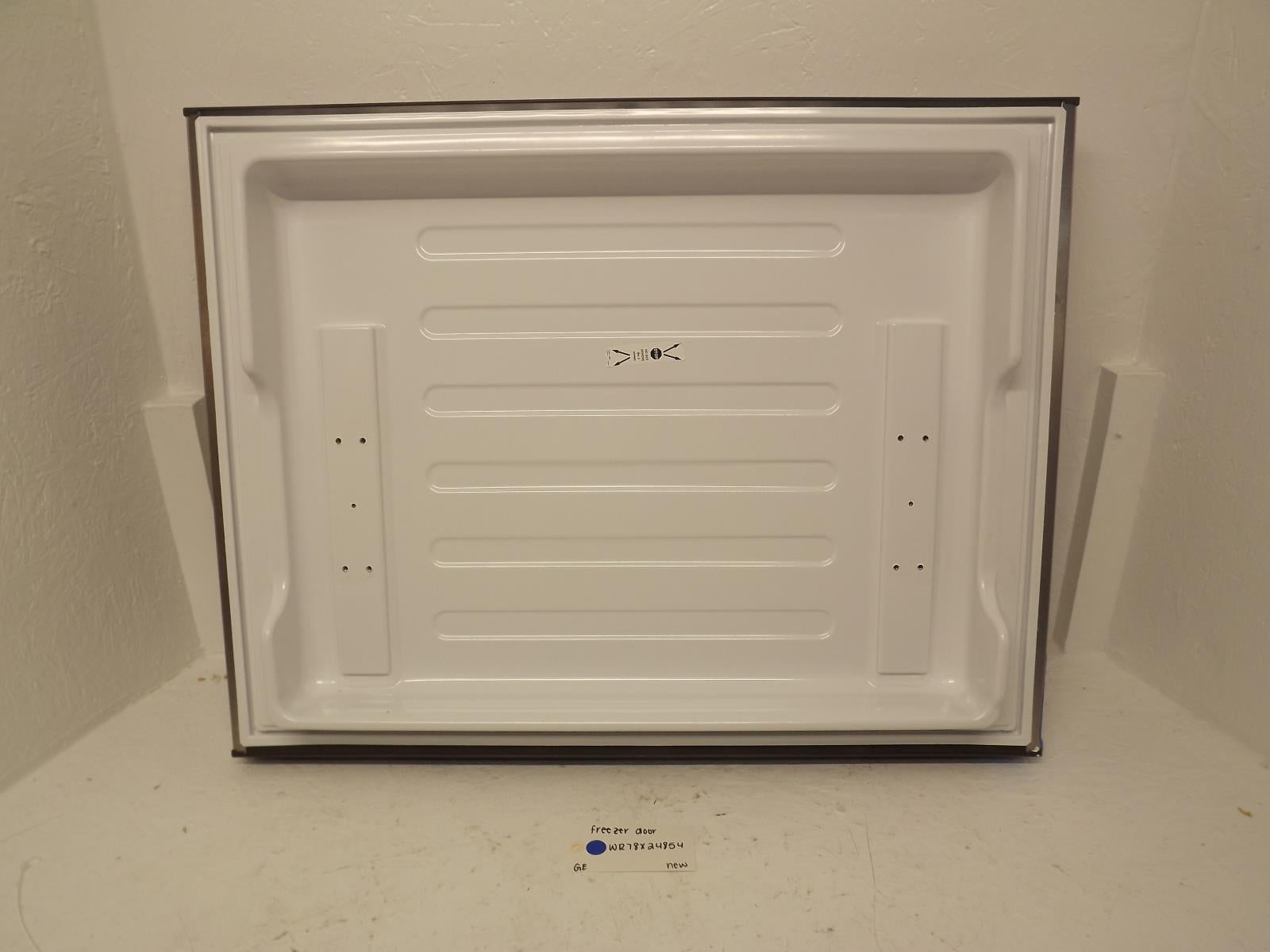 GE Refrigerator WR78X24854 Freezer Door New GE Refrigerator WR78X24854 Freezer Door New